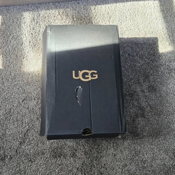 UGG Men's Neumel Suede Boots NEW size 10 - Picture 11 of 12